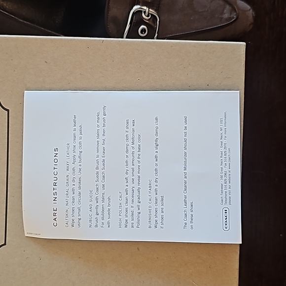 🎁Coach Vintage Logo Pumps Heels, NOT OUTLET🎁 - Picture 7 of 7